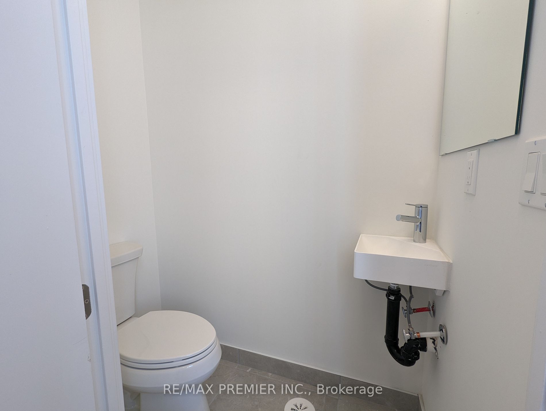 11 Steckley House Lane 40 Property Photo 5