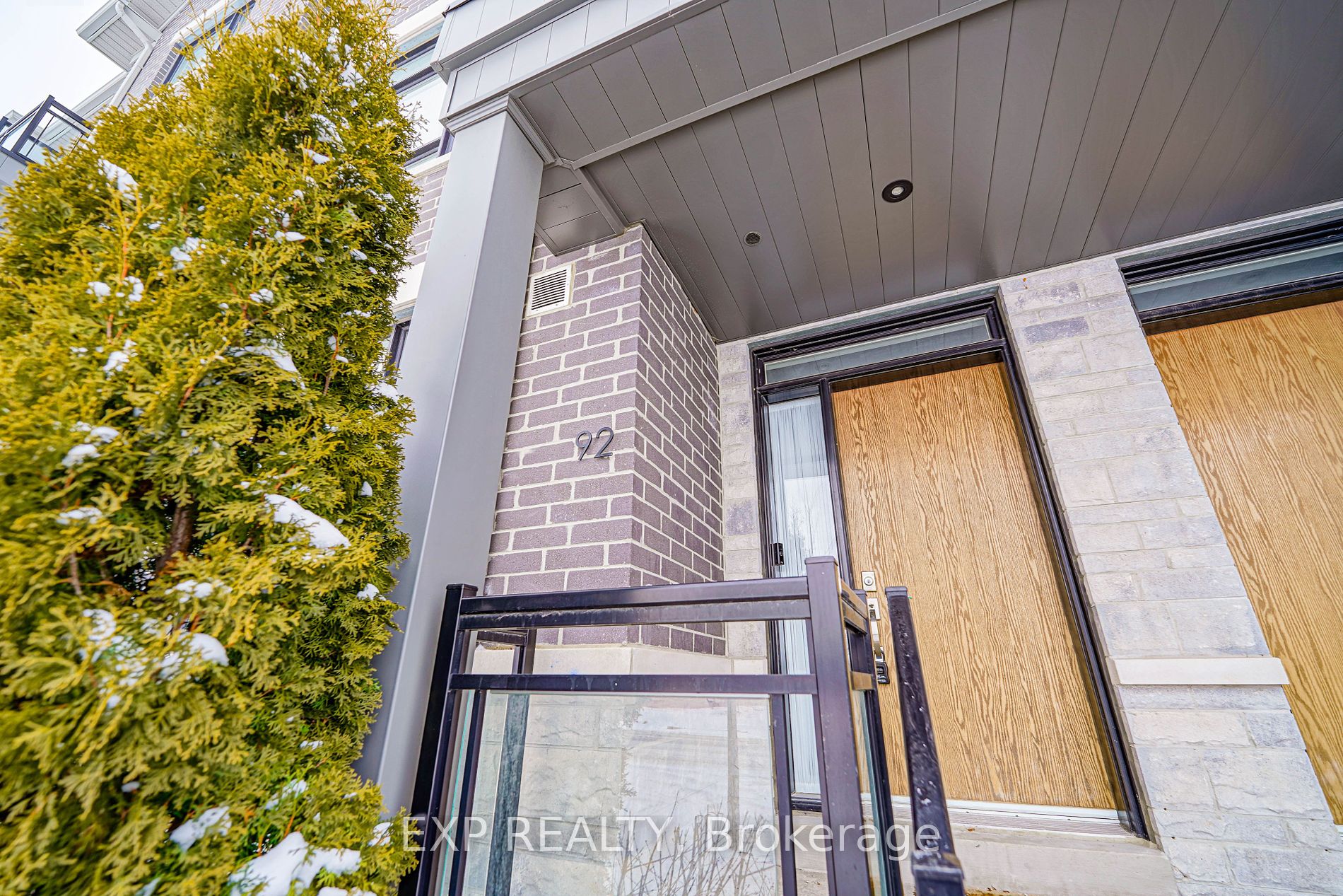 92 South Park Rd 76 Property Photo 2