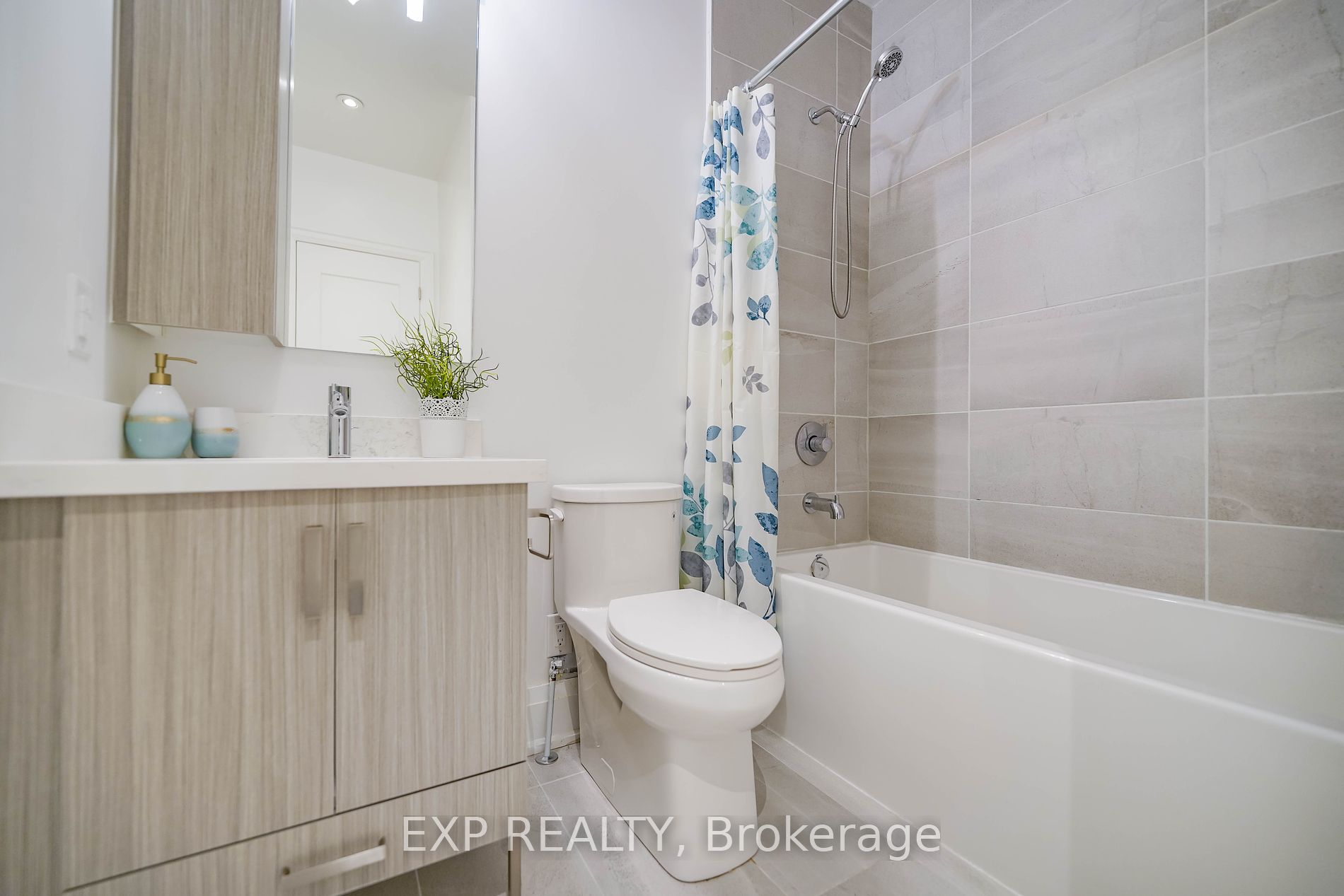 92 South Park Rd 76 Property Photo 24