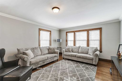 12870 Keele St Property Photo 7