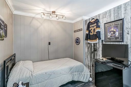12870 Keele St Property Photo 21