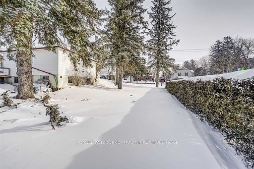 12870 Keele St Property Photo 32