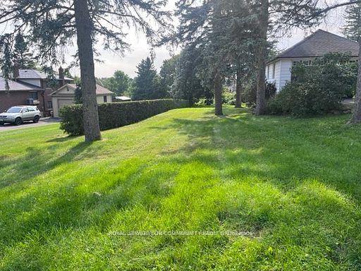 12870 Keele St Property Photo 1