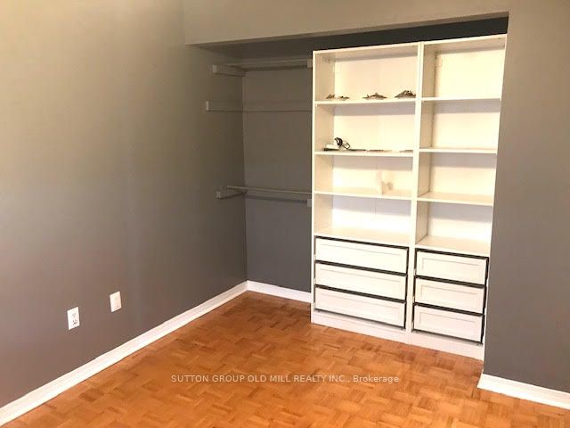 76 Carron Ave Property Photo 12