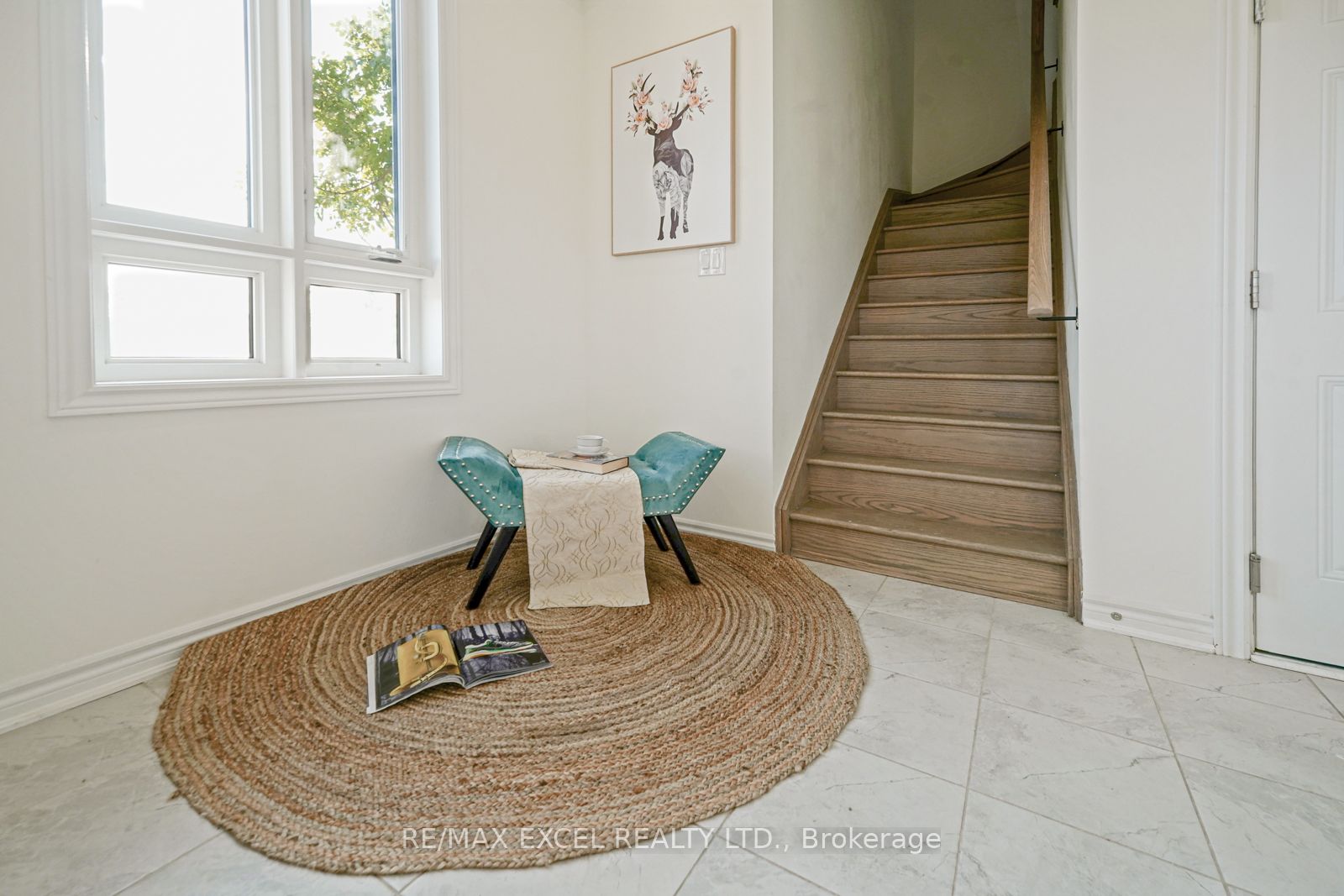 2 Chicago Lane Property Photo 5