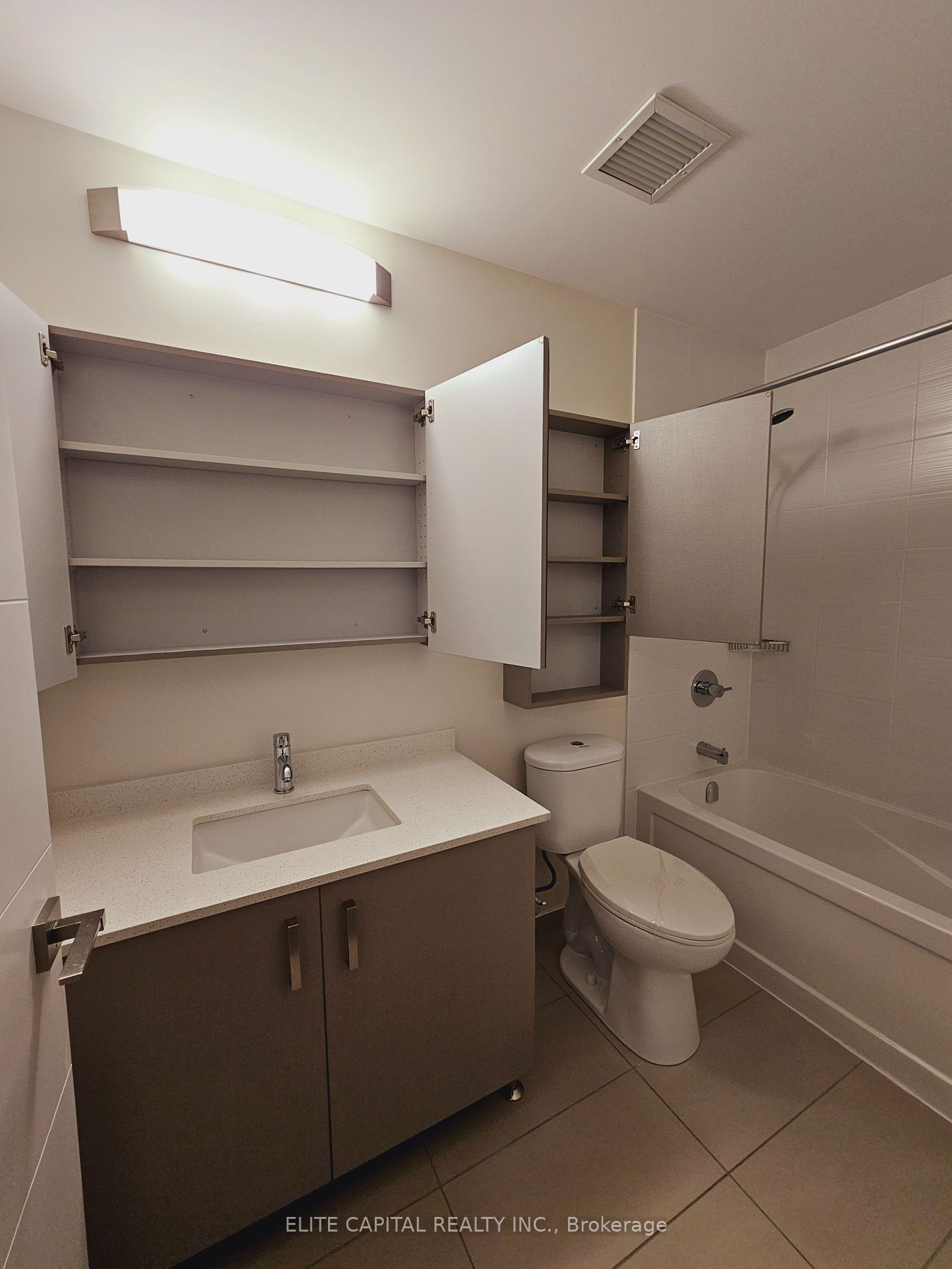 28 Uptown Dr 35 Property Photo 4