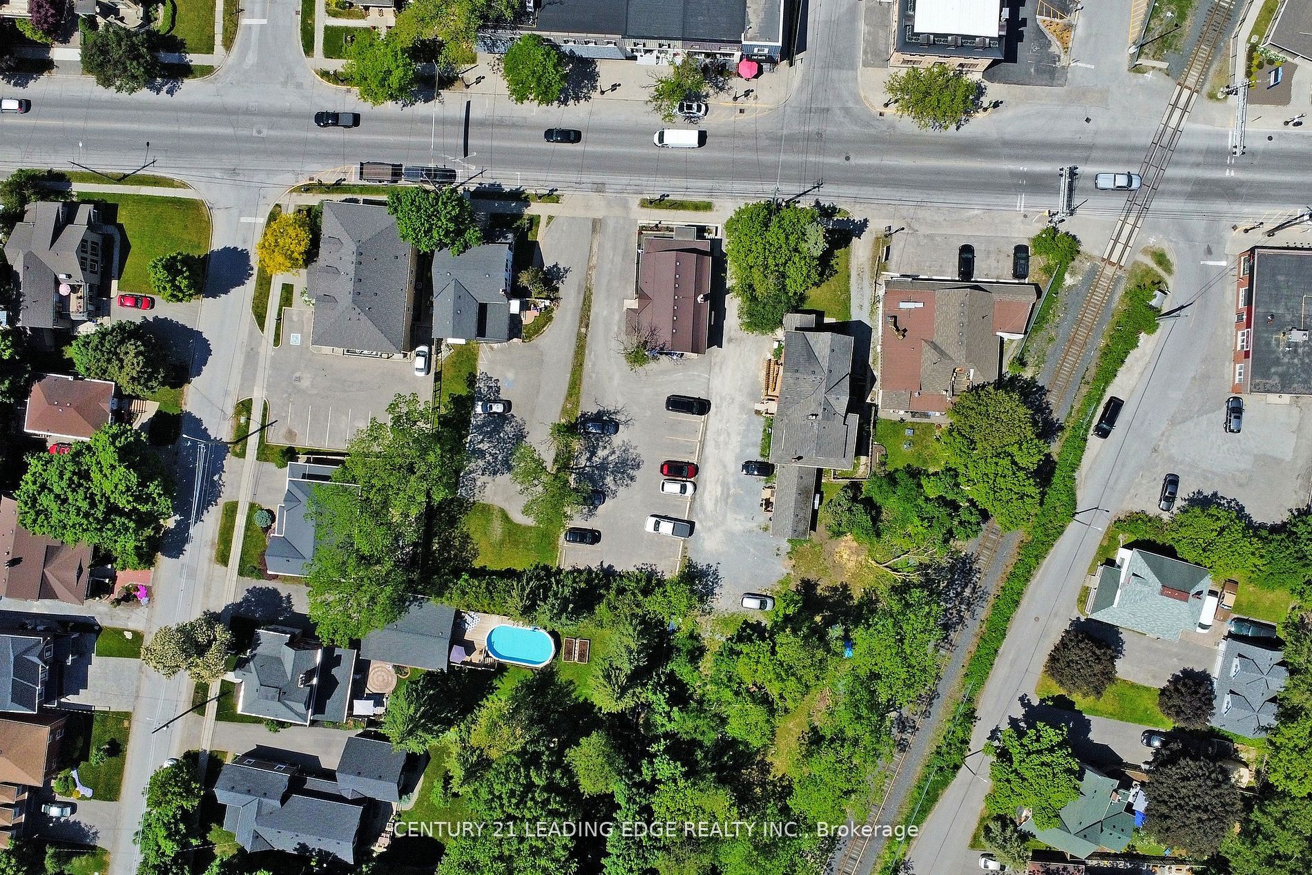 6193 Main St Property Photo 16