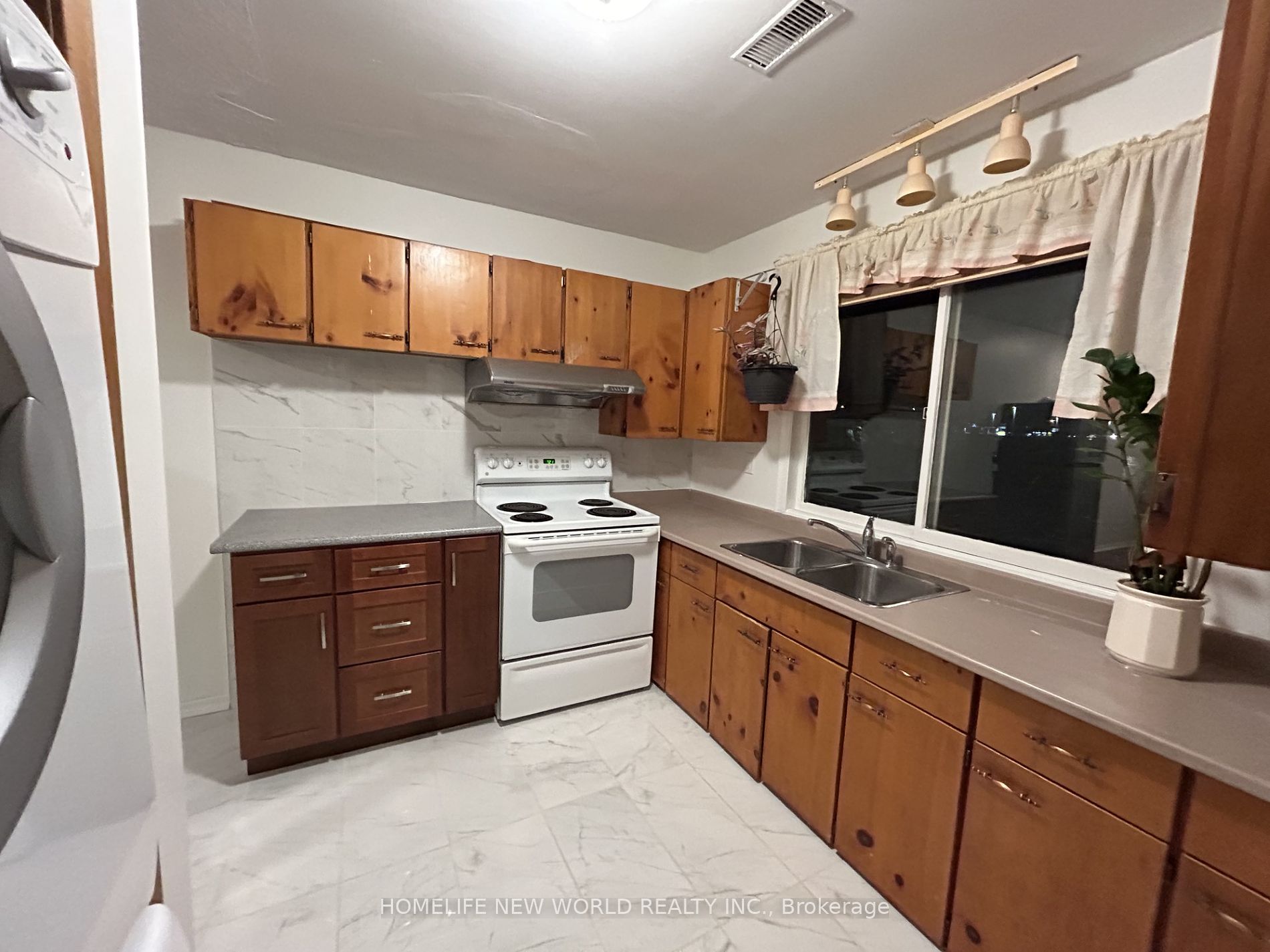 3 Windridge Dr Property Photo 6
