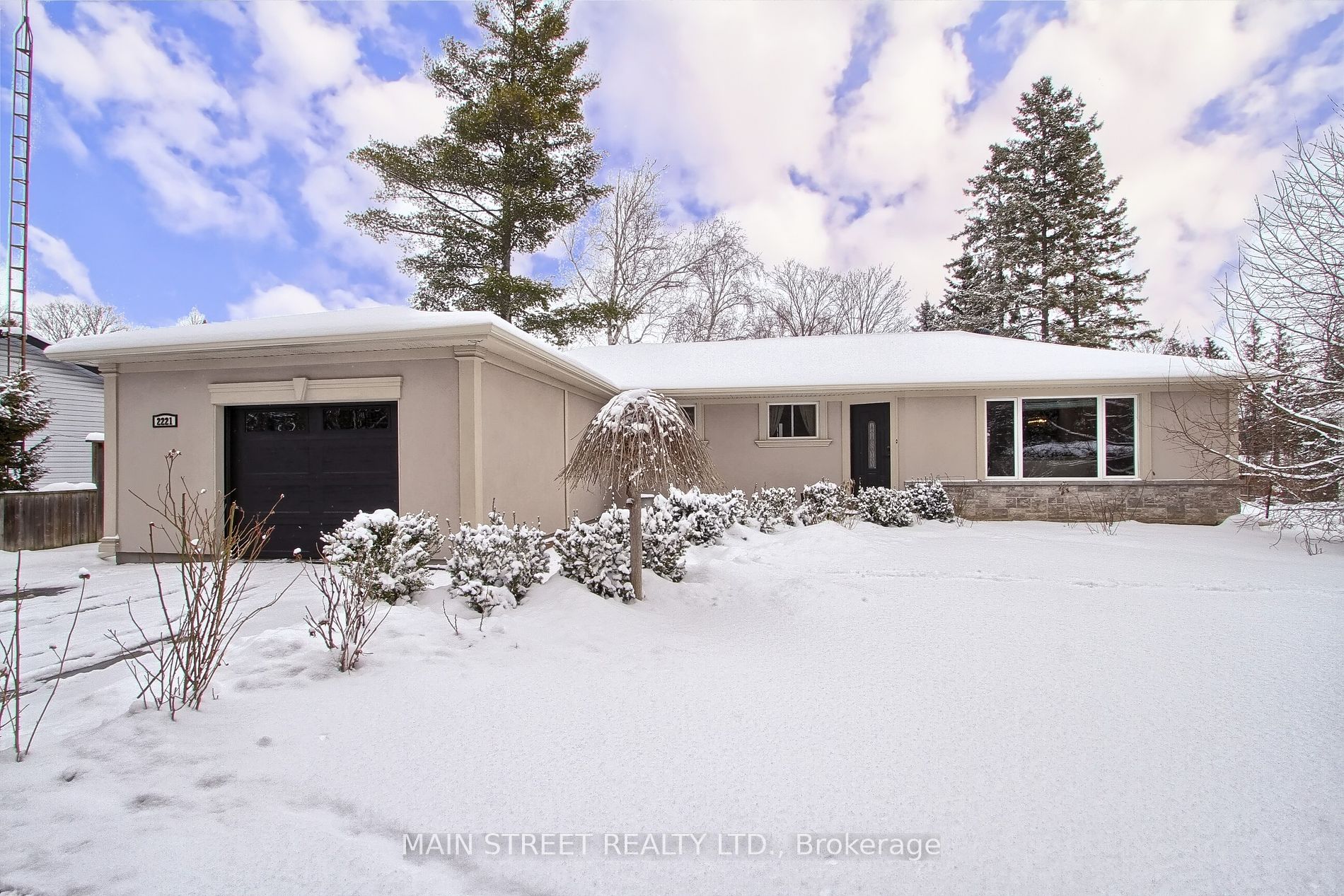 2221 Mildred Ave Property Photo 1