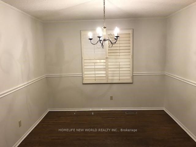 216 Orchard Heights Blvd Property Photo 4