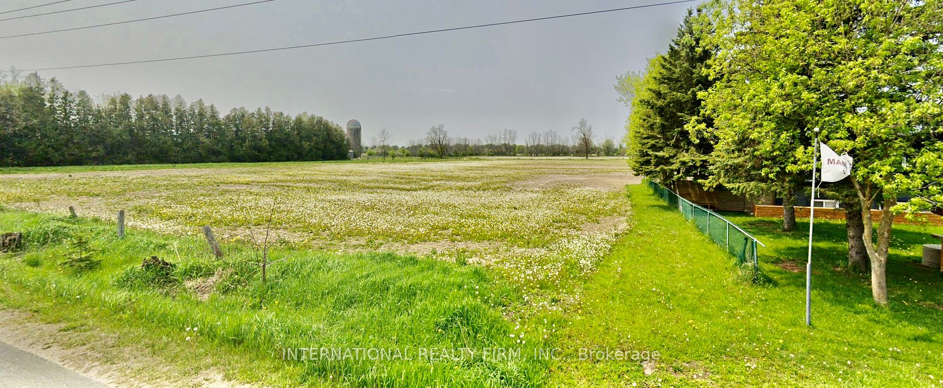 5944 10th Line Property Photo 10