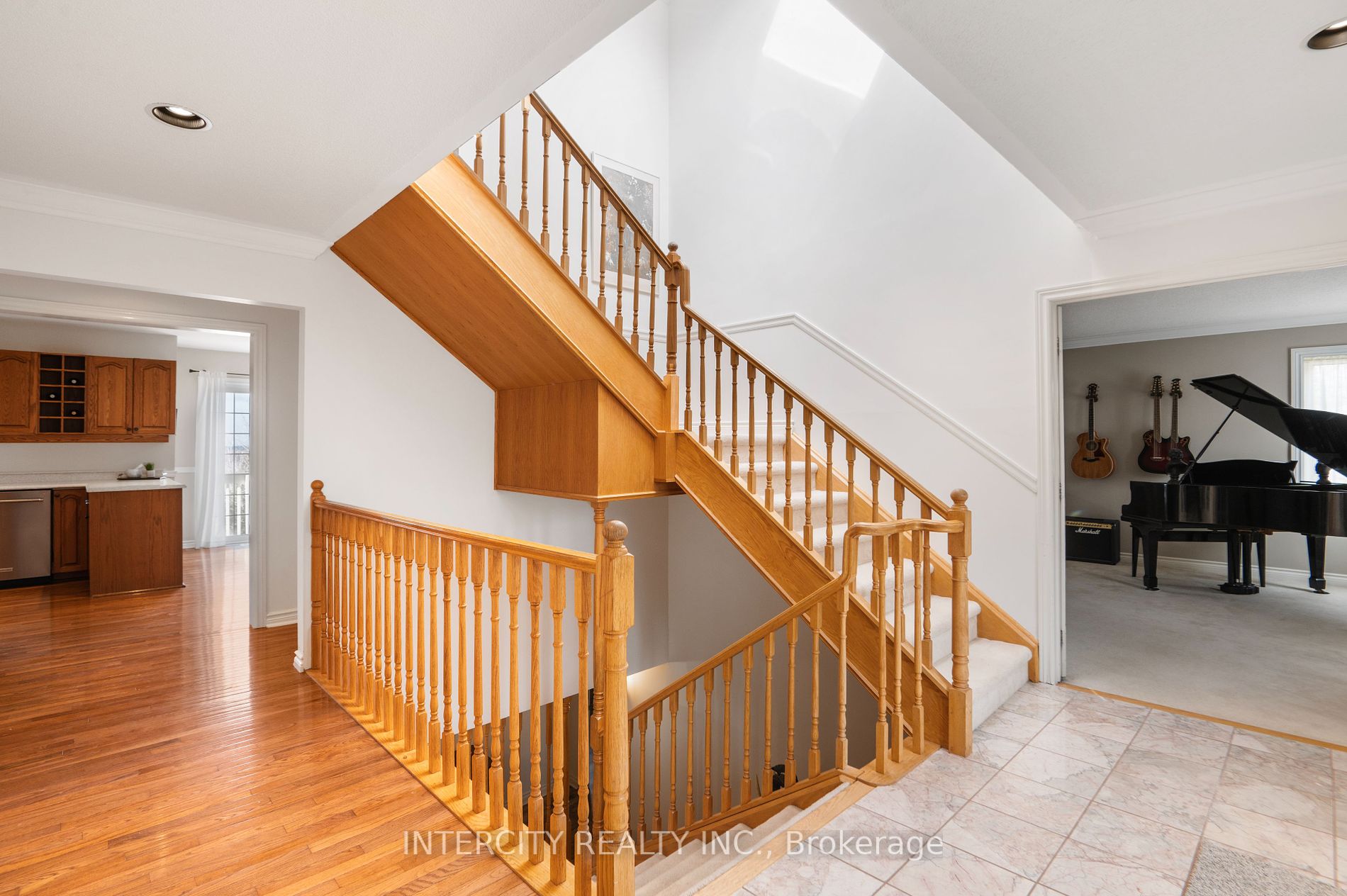 3 Algonquin Heights Crt Property Photo 3