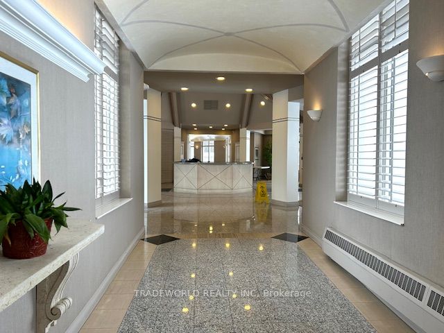 2100 John St 1 Property Photo 12