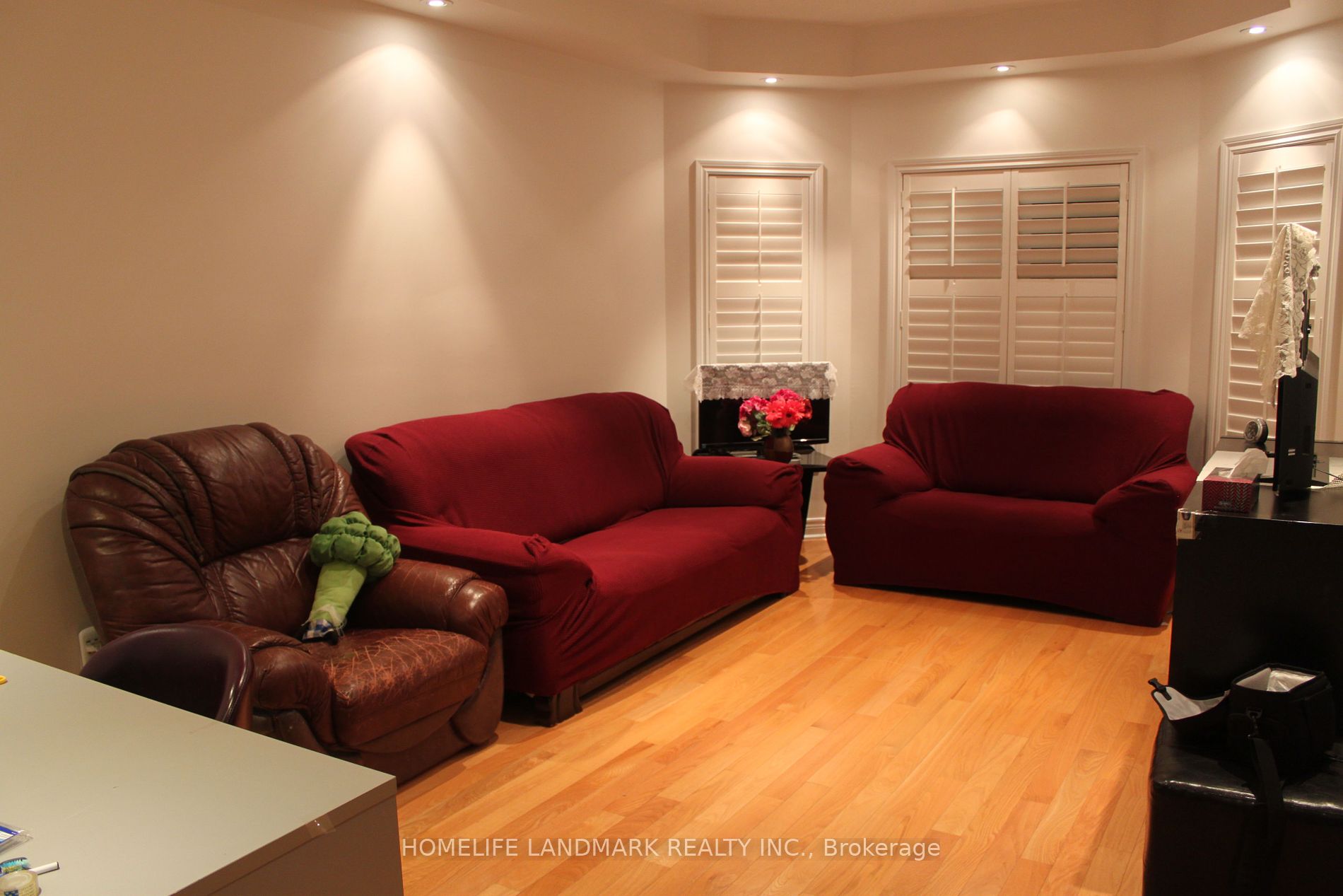 89 William Booth Ave Property Photo 6