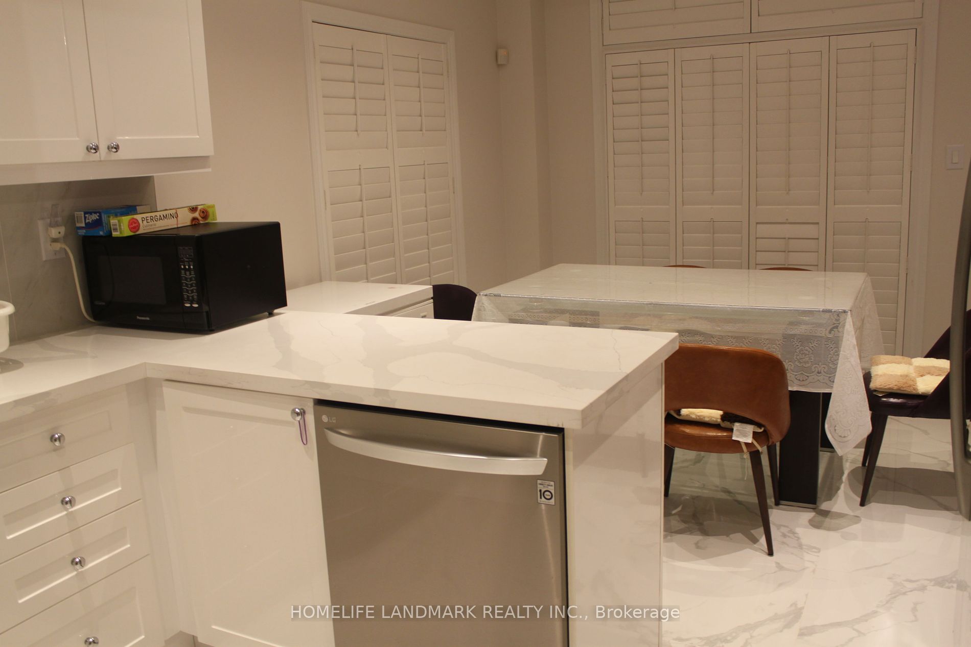 89 William Booth Ave Property Photo 7