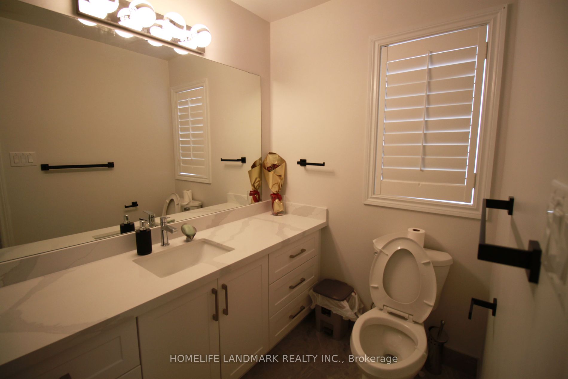 89 William Booth Ave Property Photo 11