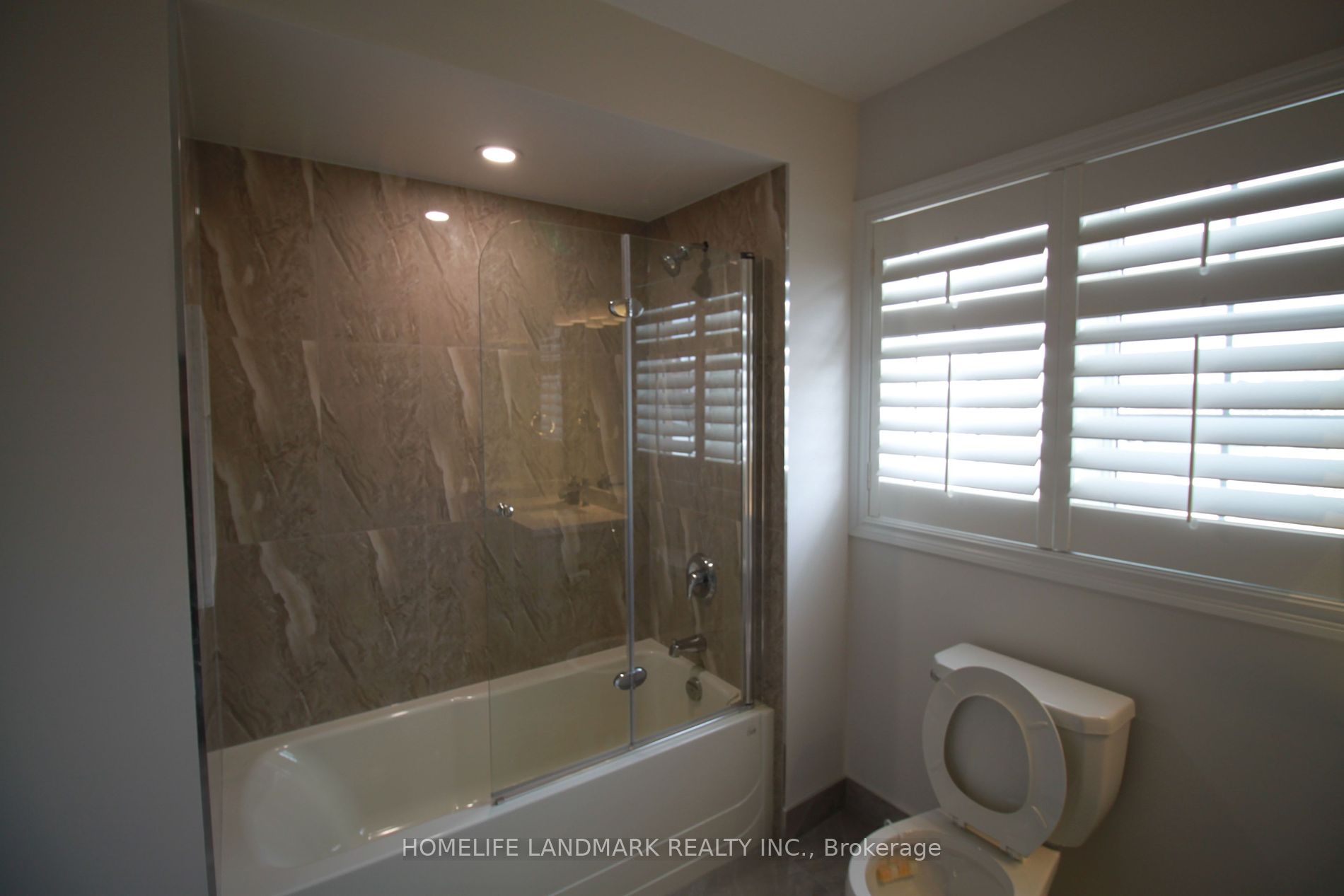 89 William Booth Ave Property Photo 13