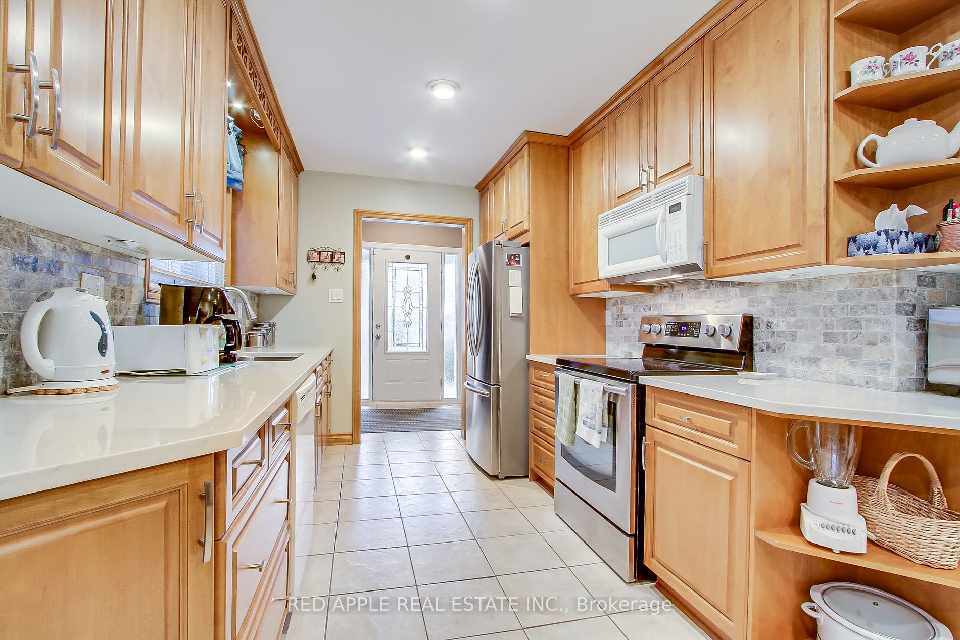450 Orsi Ave Property Photo 9