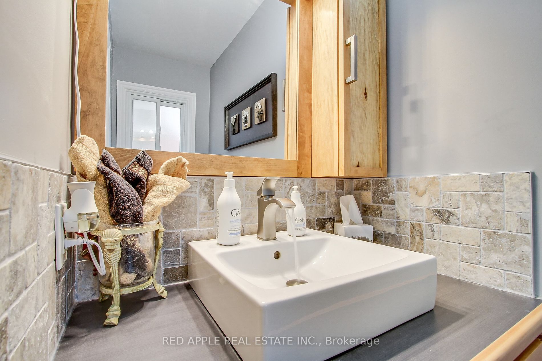 450 Orsi Ave Property Photo 20