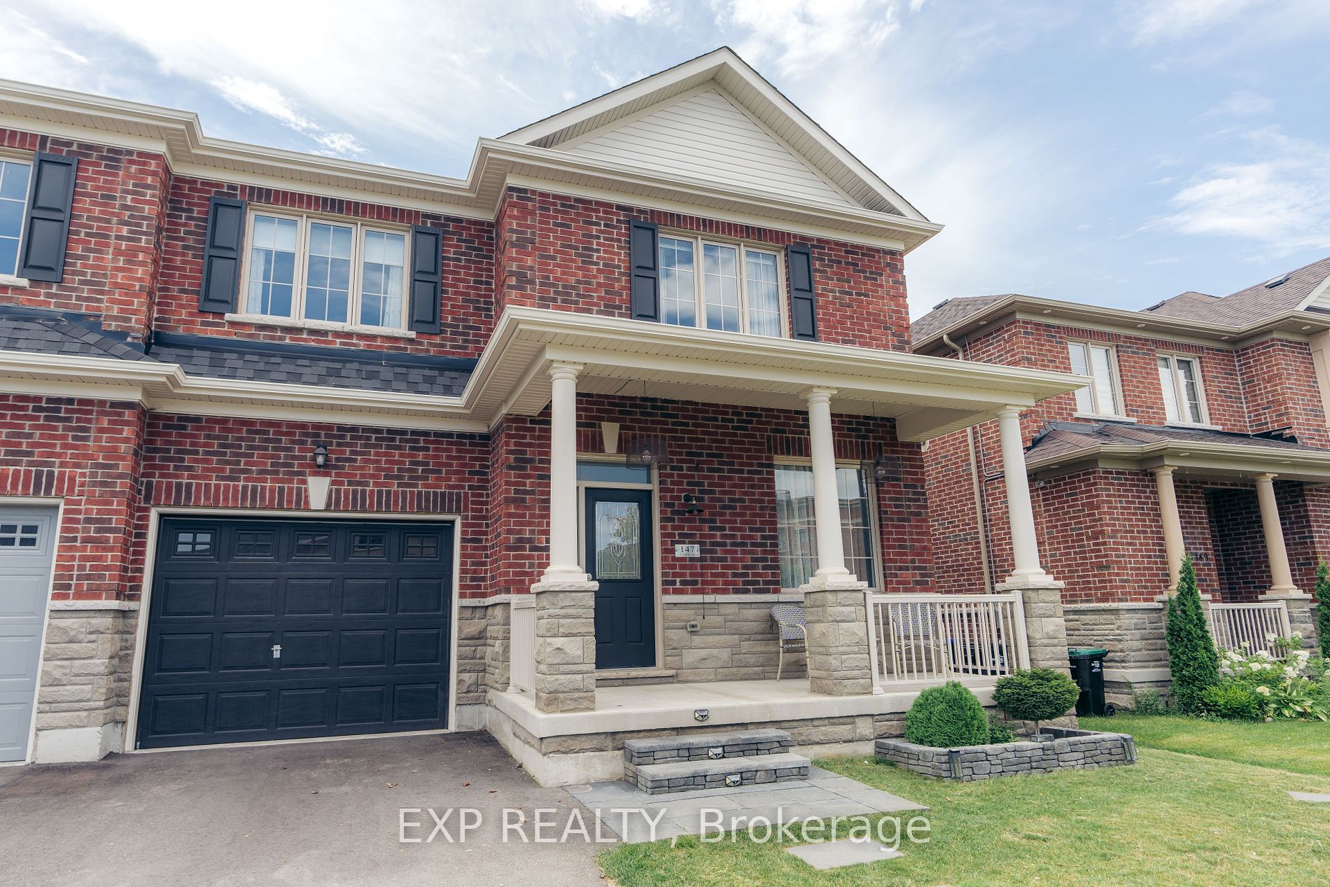 147 Kingsmere Cres Property Photo 1