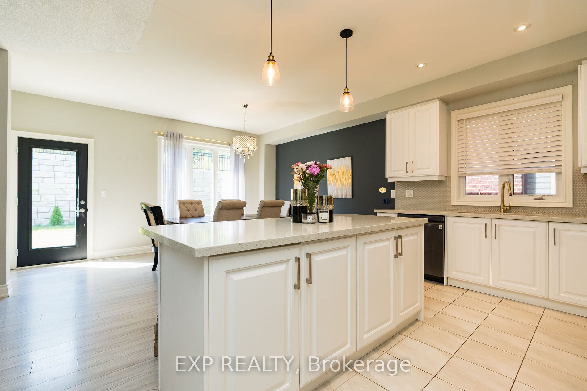 147 Kingsmere Cres Property Photo 12