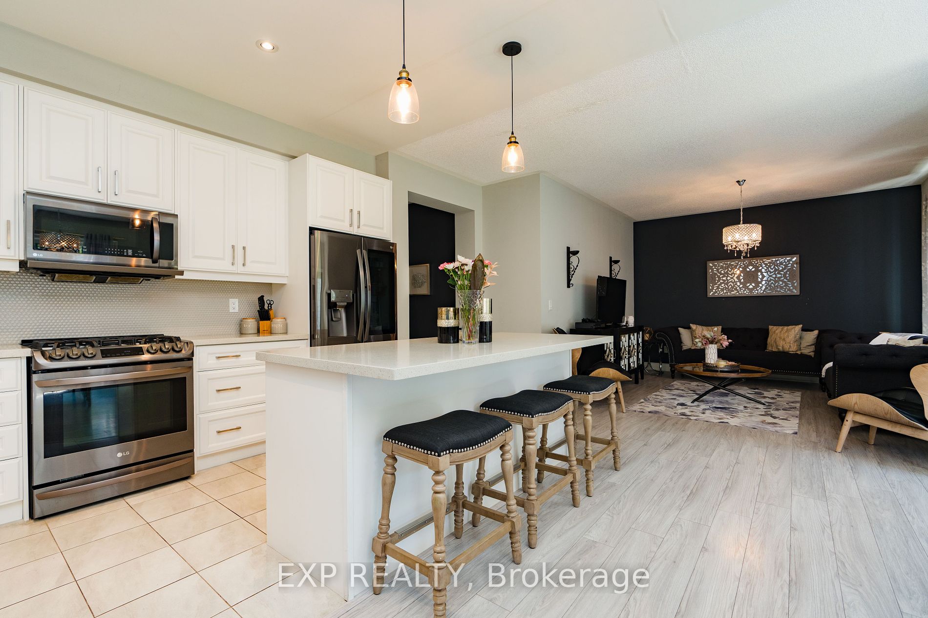 147 Kingsmere Cres Property Photo 16