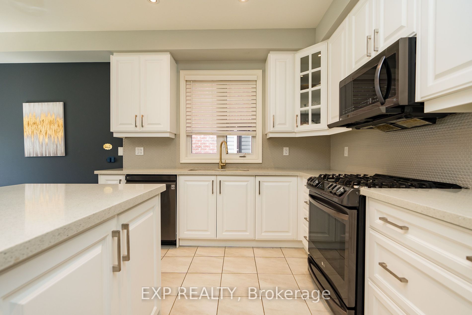 147 Kingsmere Cres Property Photo 17
