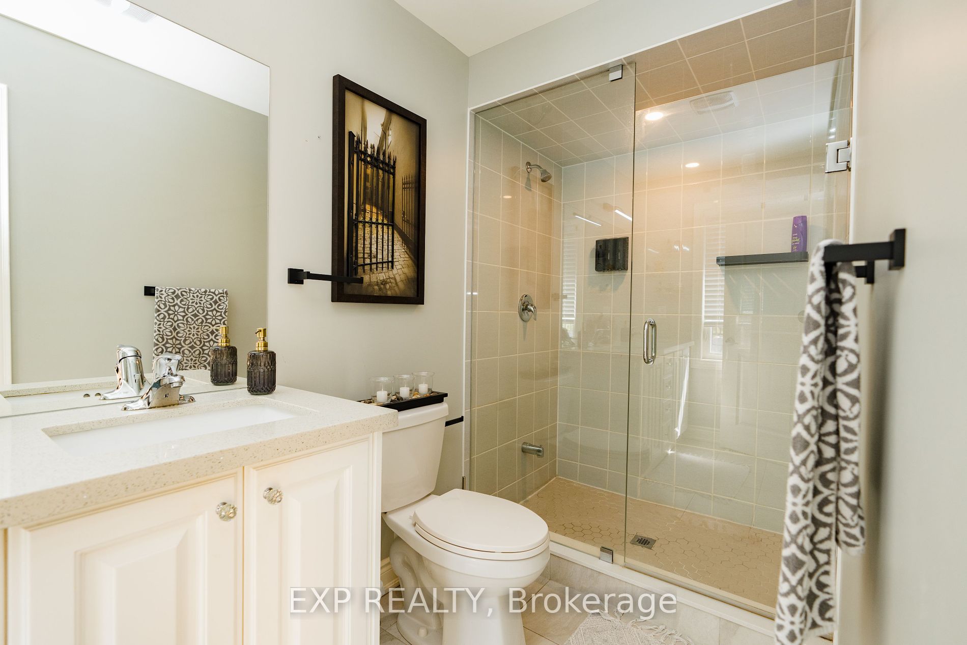 147 Kingsmere Cres Property Photo 26
