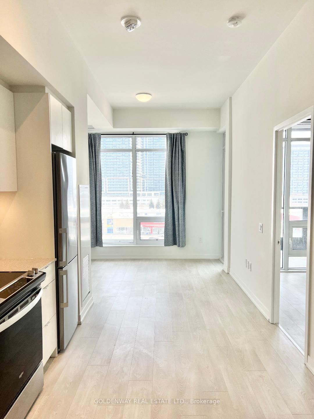 8868 Yonge St 12 Property Photo 2