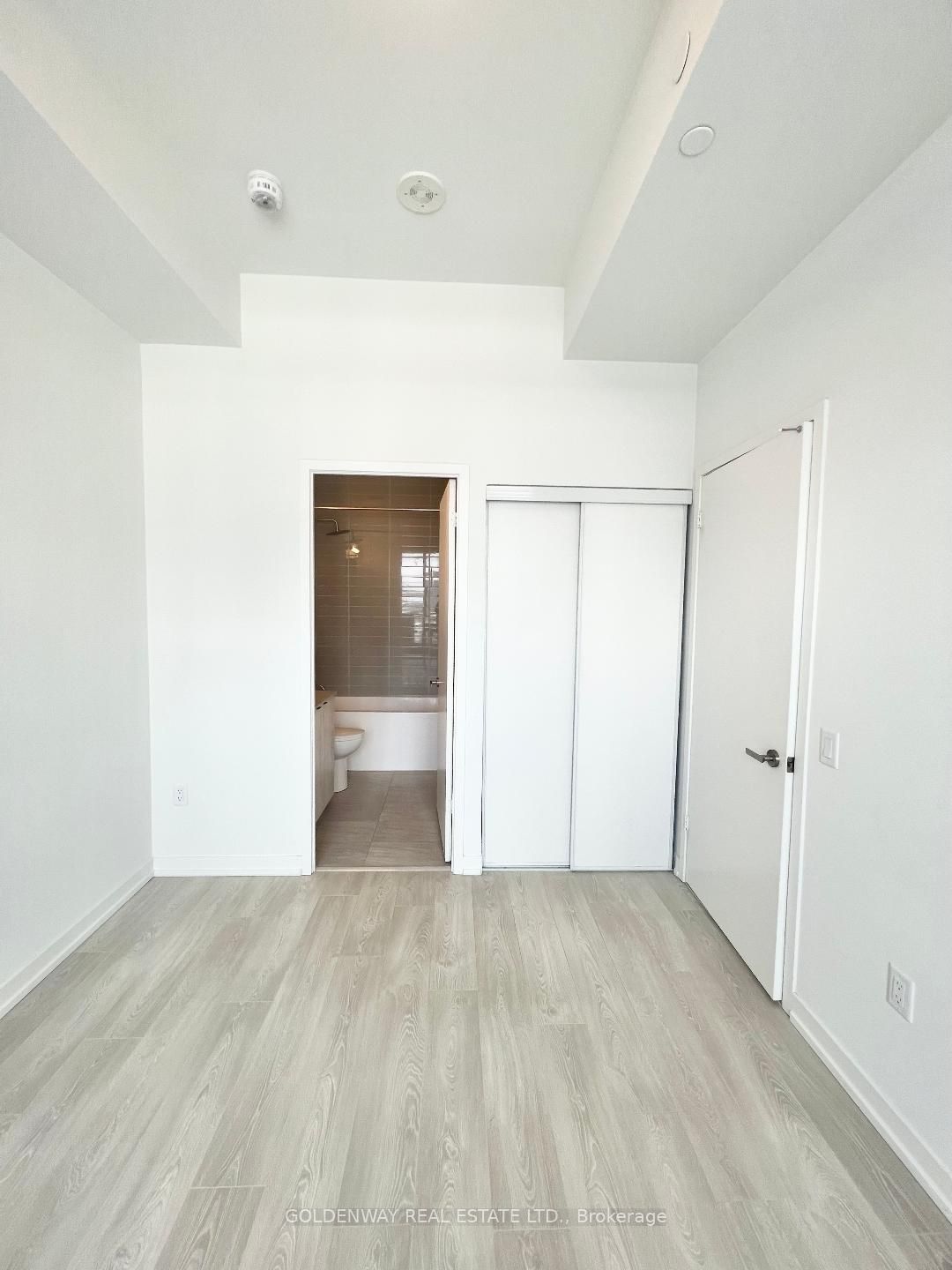 8868 Yonge St 12 Property Photo 6