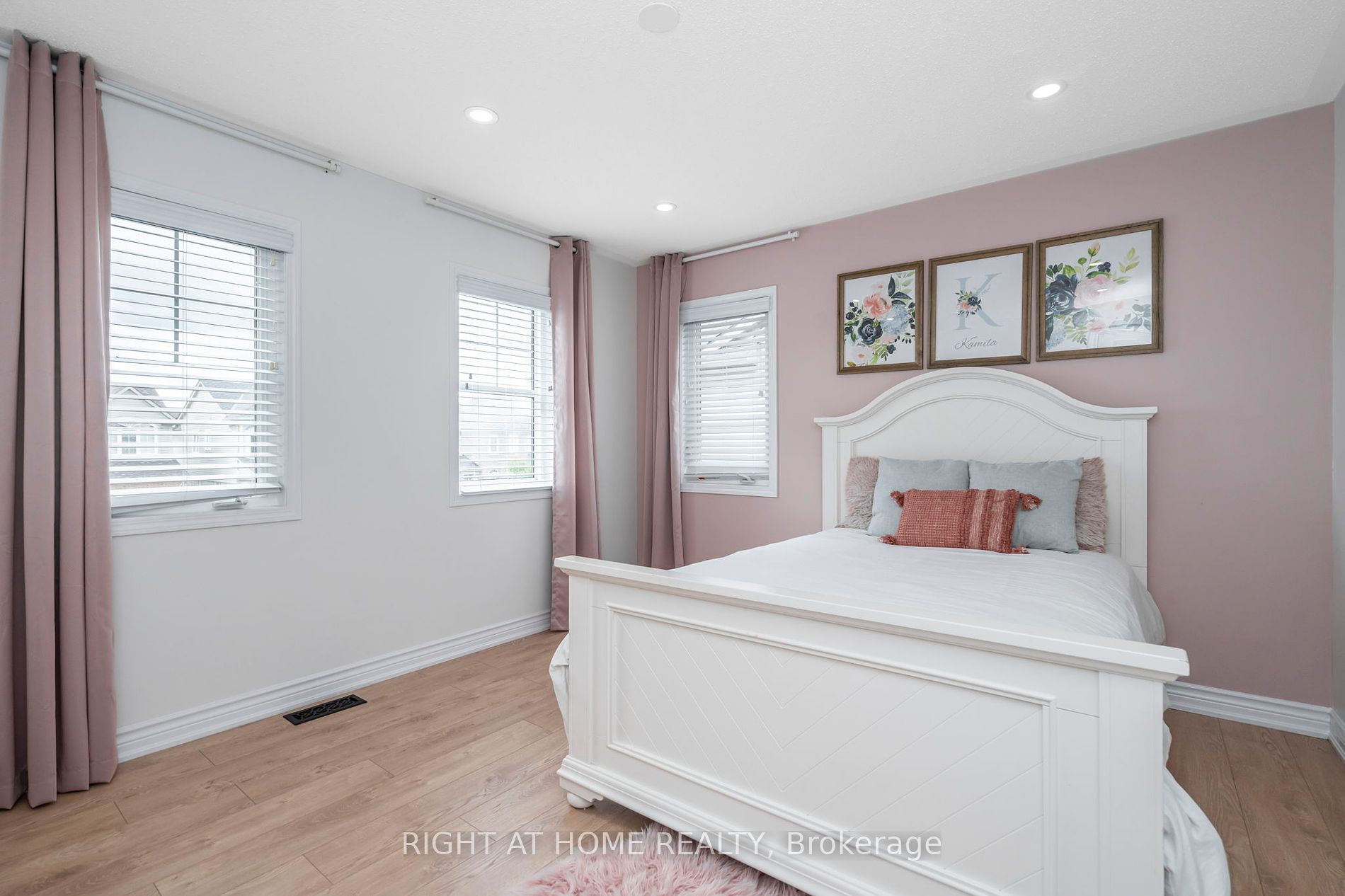 66 Kidd Cres Property Photo 23