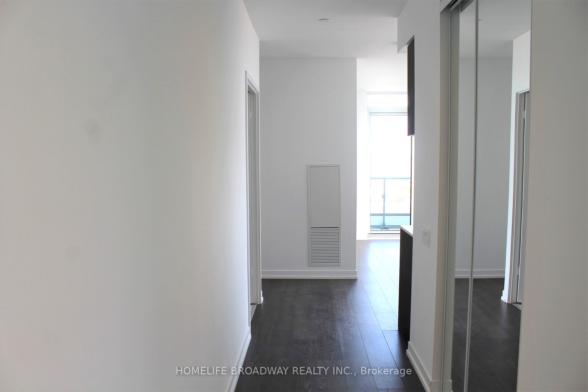 898 Portage Pkwy 2 Property Photo 3