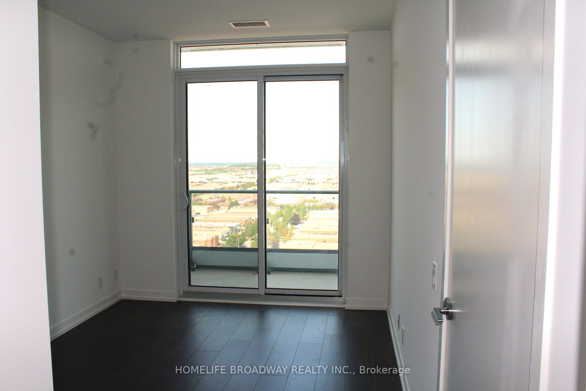 898 Portage Pkwy 2 Property Photo 8