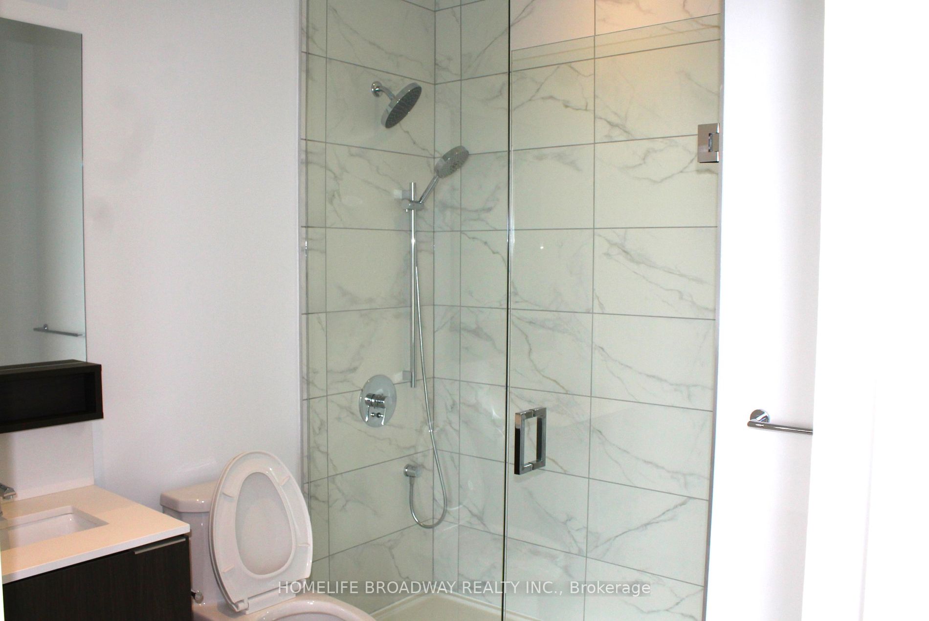 898 Portage Pkwy 2 Property Photo 9