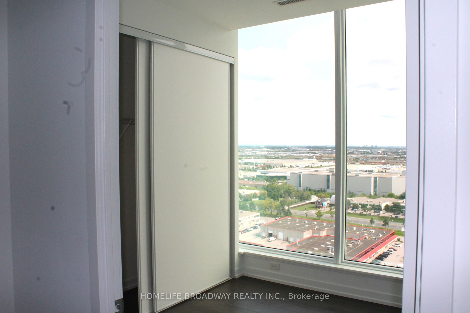 898 Portage Pkwy 2 Property Photo 10