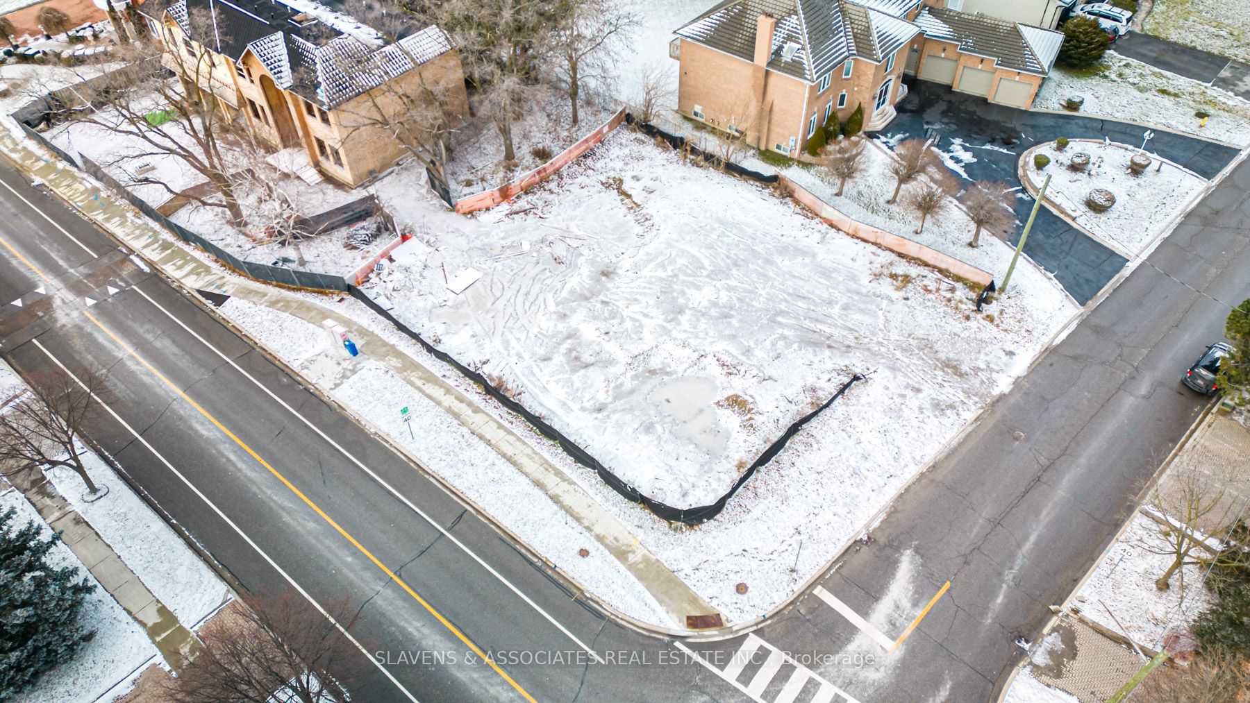 68 Noble St Property Photo 1