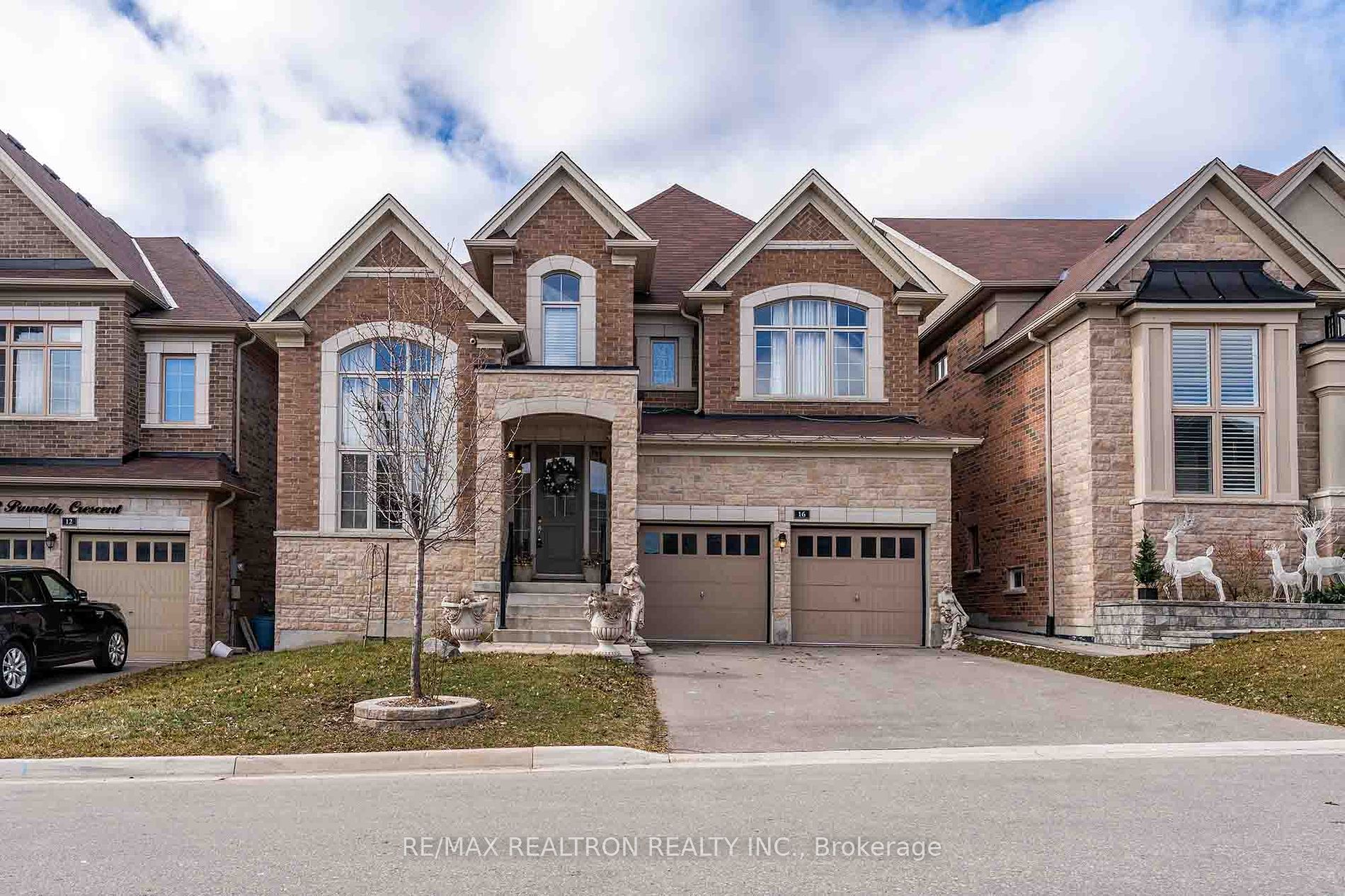 16 Prunella Cres Property Photo 1