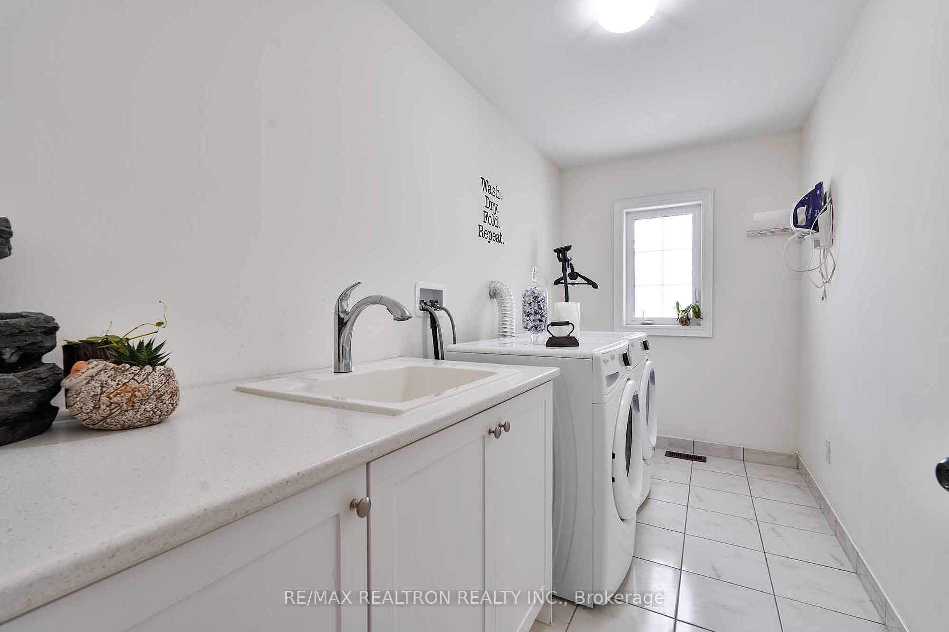 16 Prunella Cres Property Photo 28