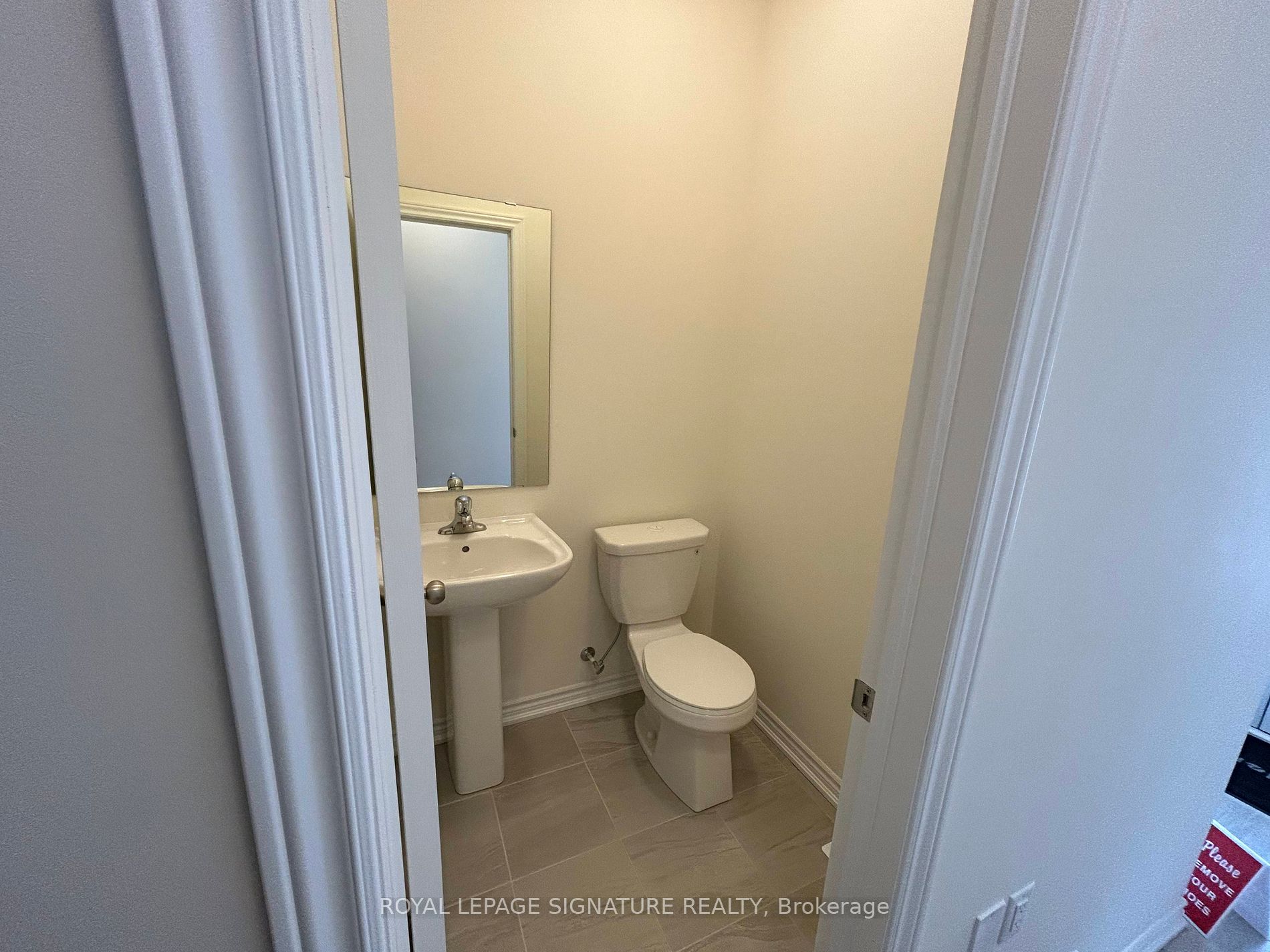 67 Singhampton Rd Property Photo 4