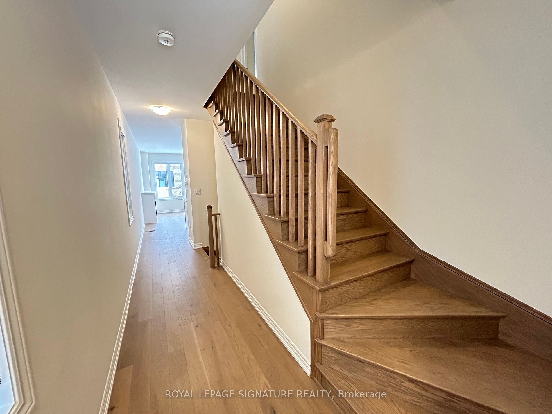67 Singhampton Rd Property Photo 5
