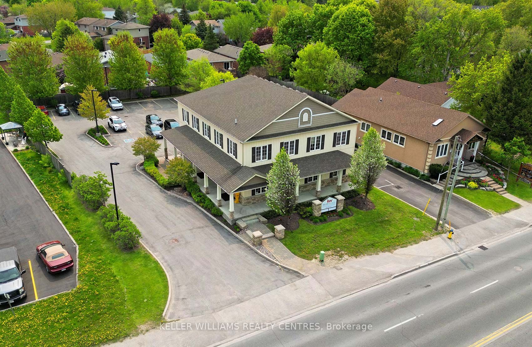 277 The Queensway S Property Photo 1
