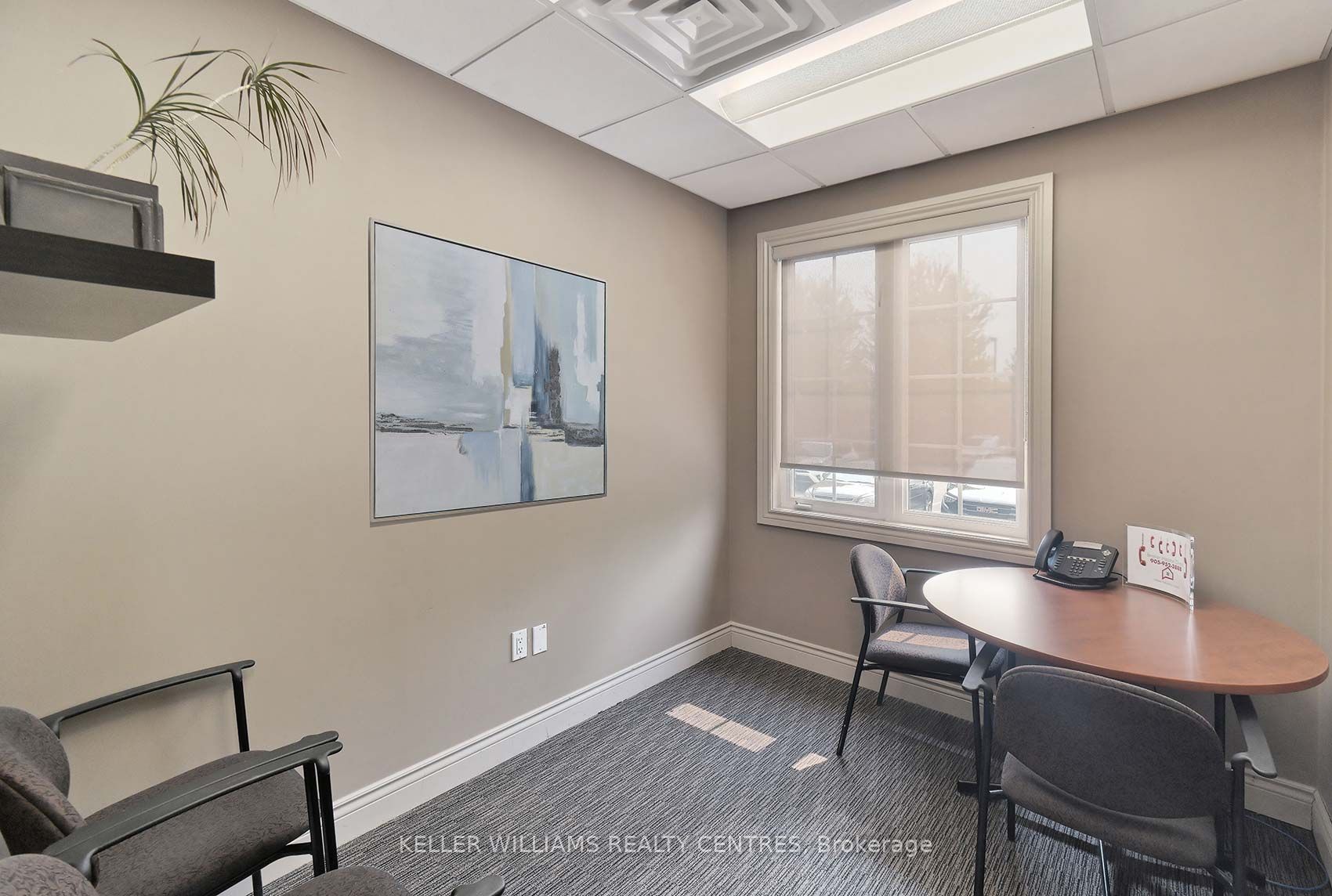277 The Queensway S Property Photo 16