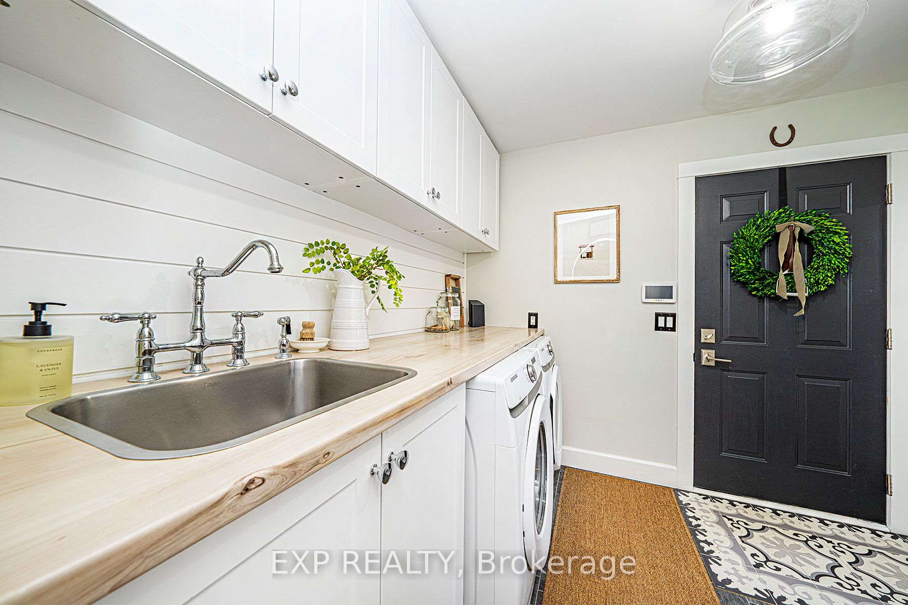 36 Marie St Property Photo 14