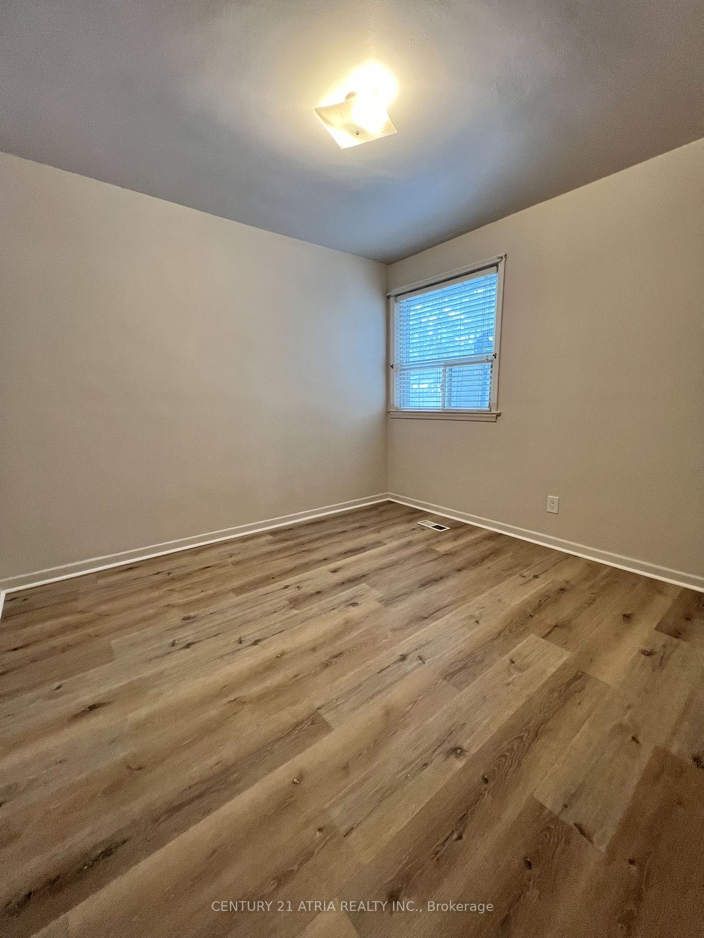 174 Maple Ave Property Photo 14