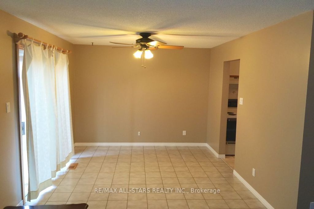 106 Metro Rd S Property Photo 25
