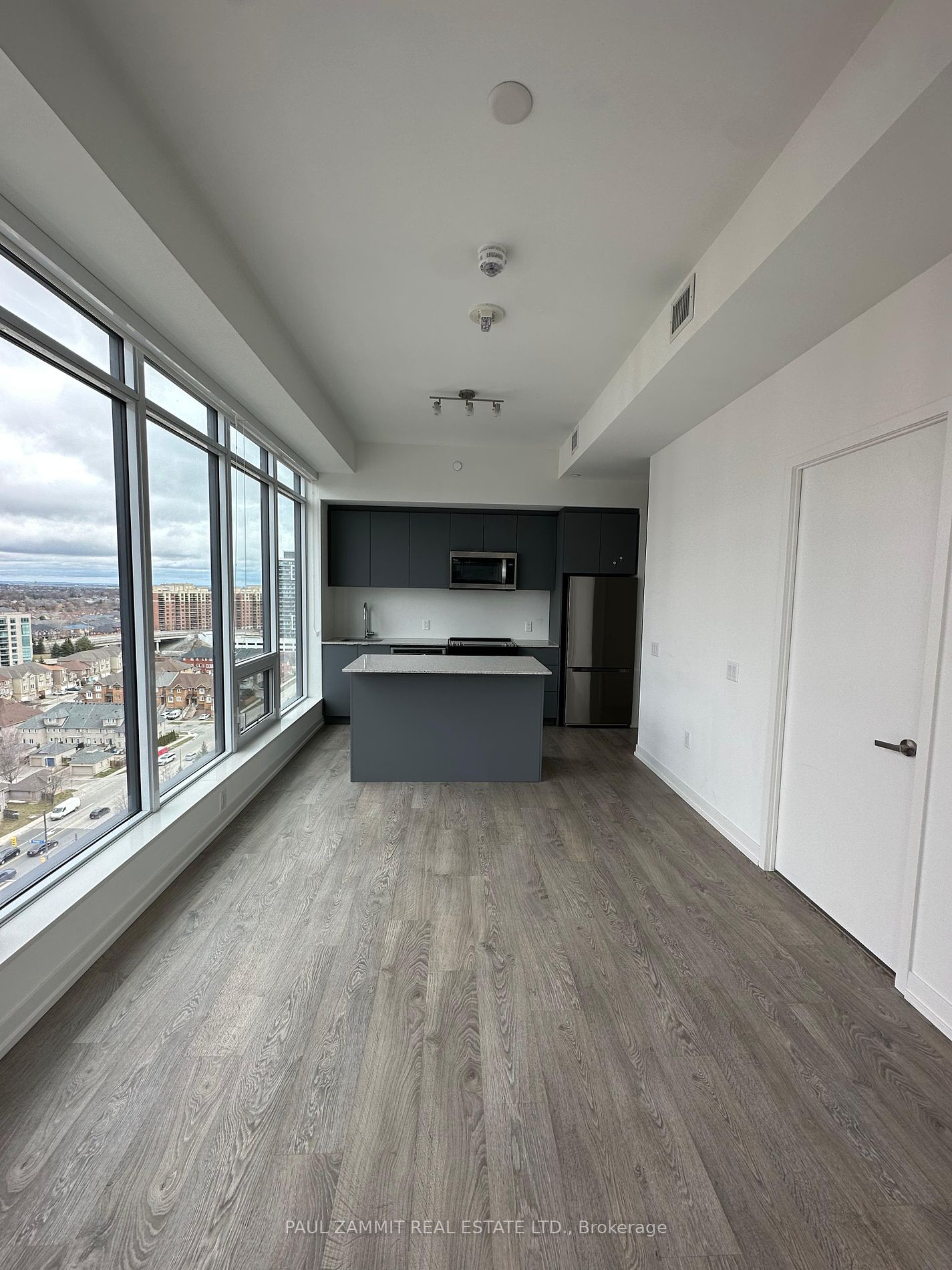 8868 Yonge St 2 Property Photo 3