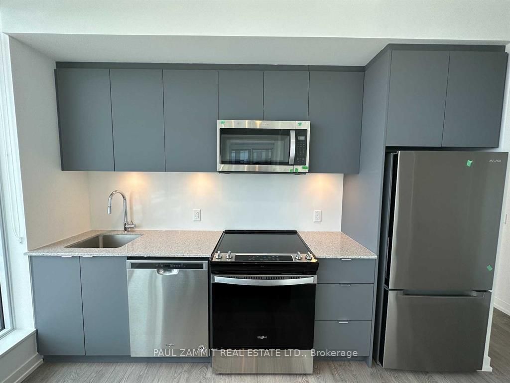 8868 Yonge St 2 Property Photo 5