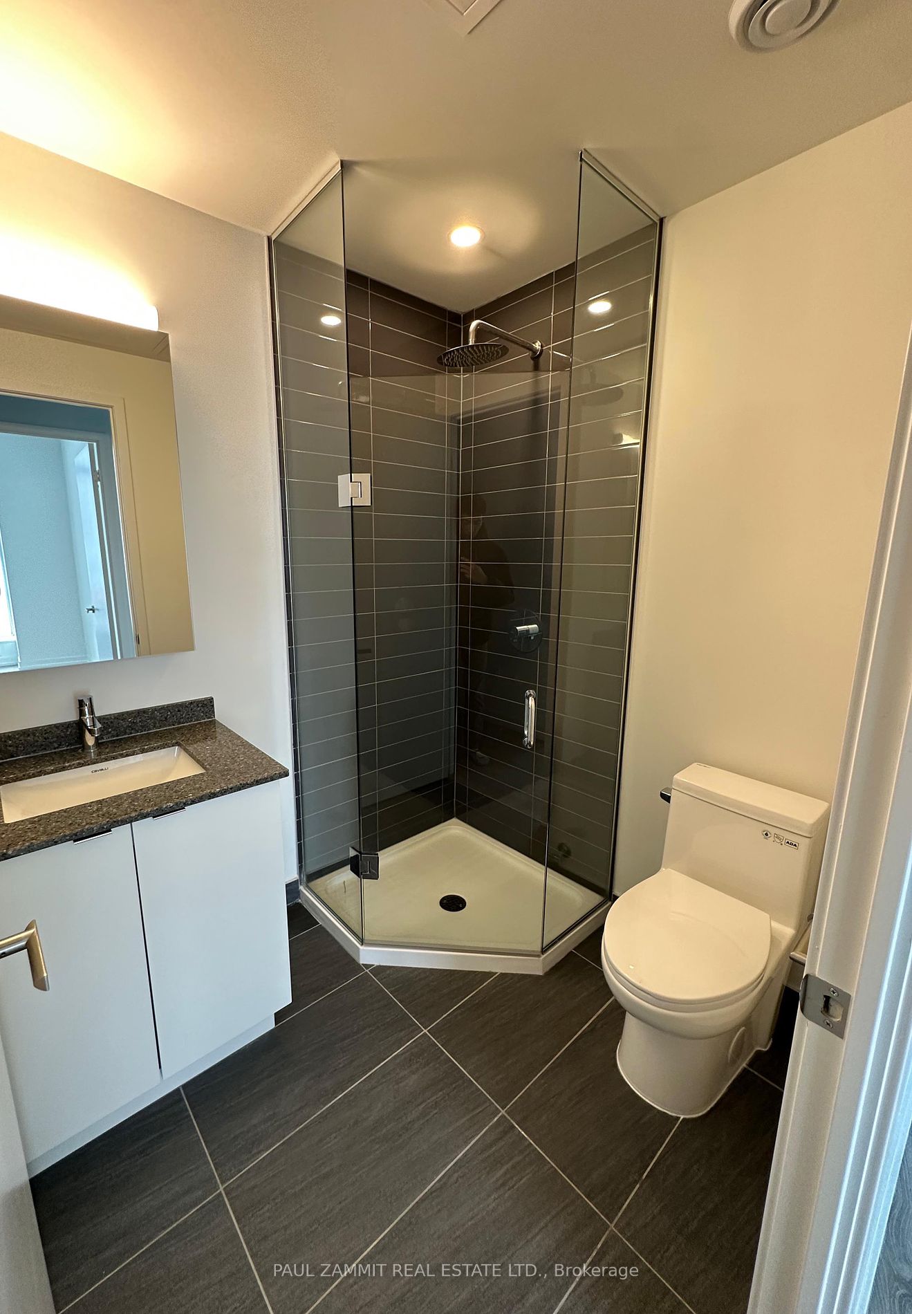 8868 Yonge St 2 Property Photo 13