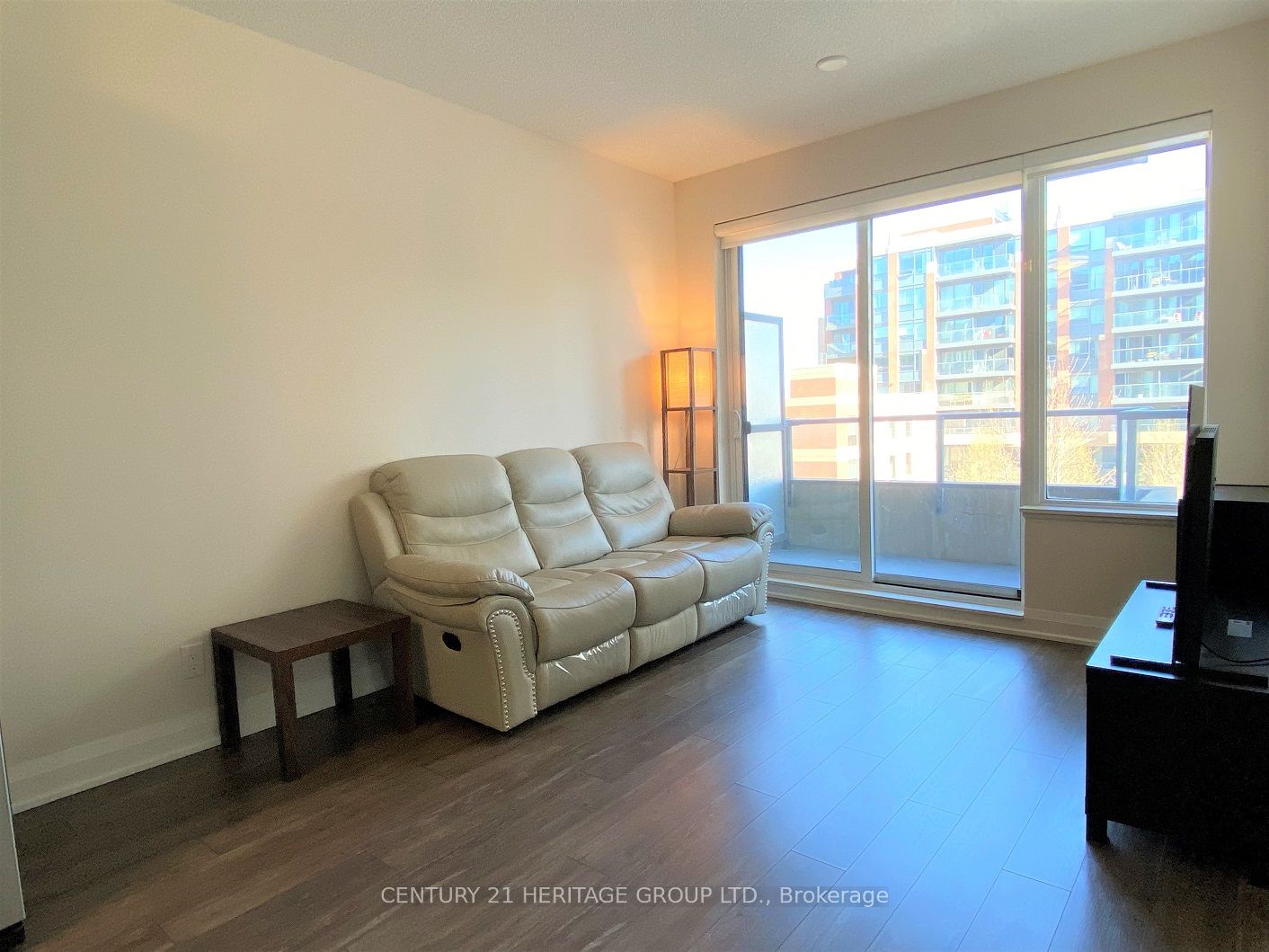 28 Uptown Dr 32 Property Photo 10