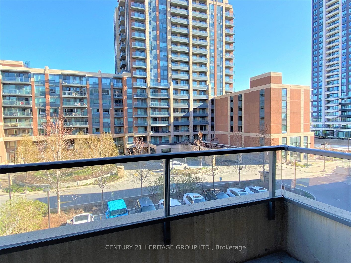 28 Uptown Dr 32 Property Photo 17